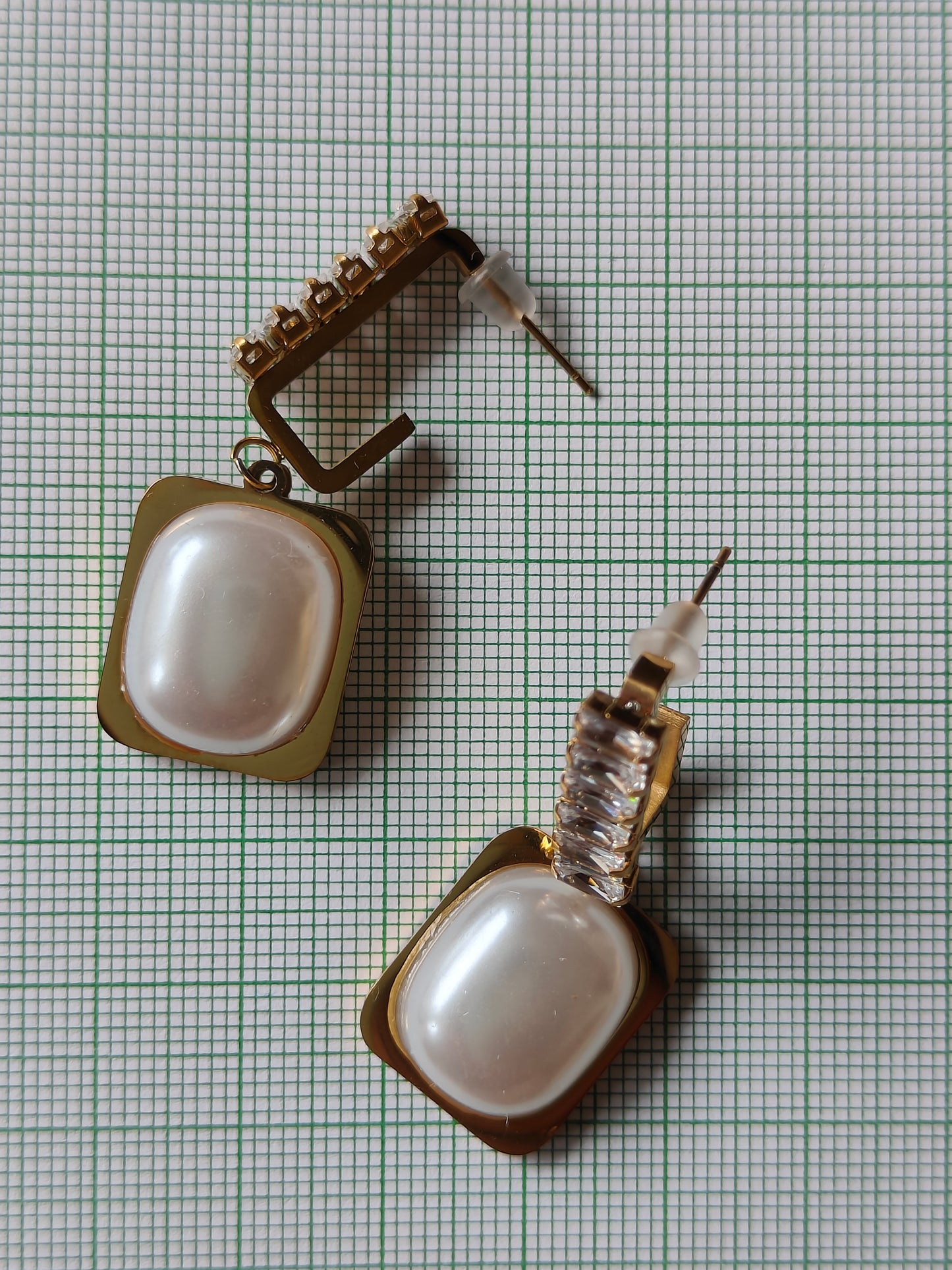 Baroque Pearl Square Drop