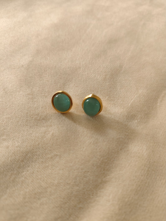 Turquoise oval stud