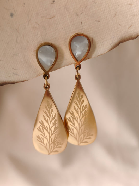 Gilded Botanical Drop