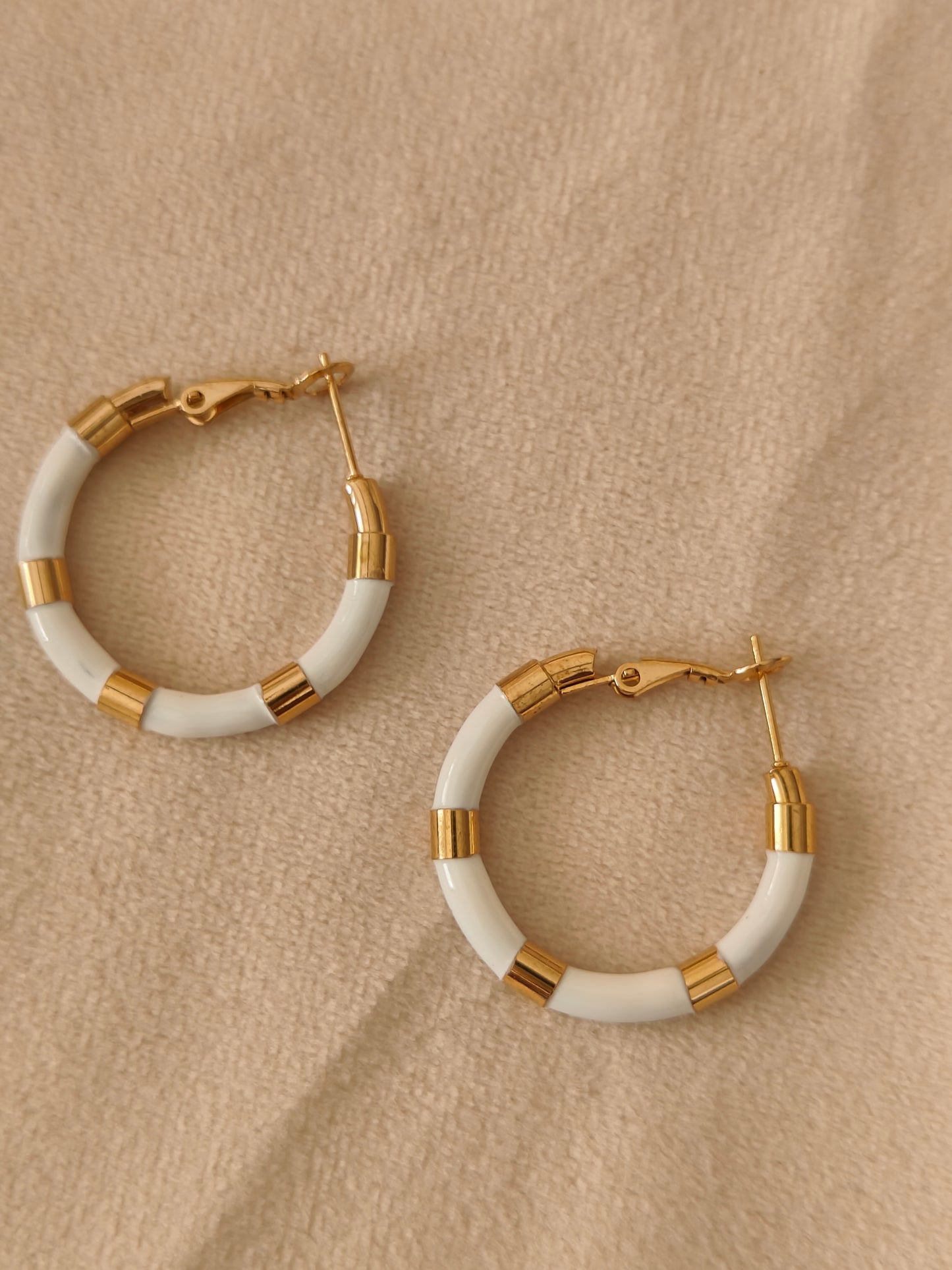 Ivory & Gold Classic