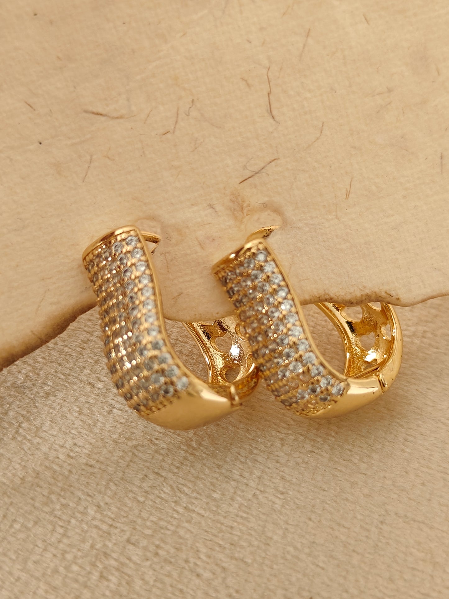 Lustrous Crystal Band