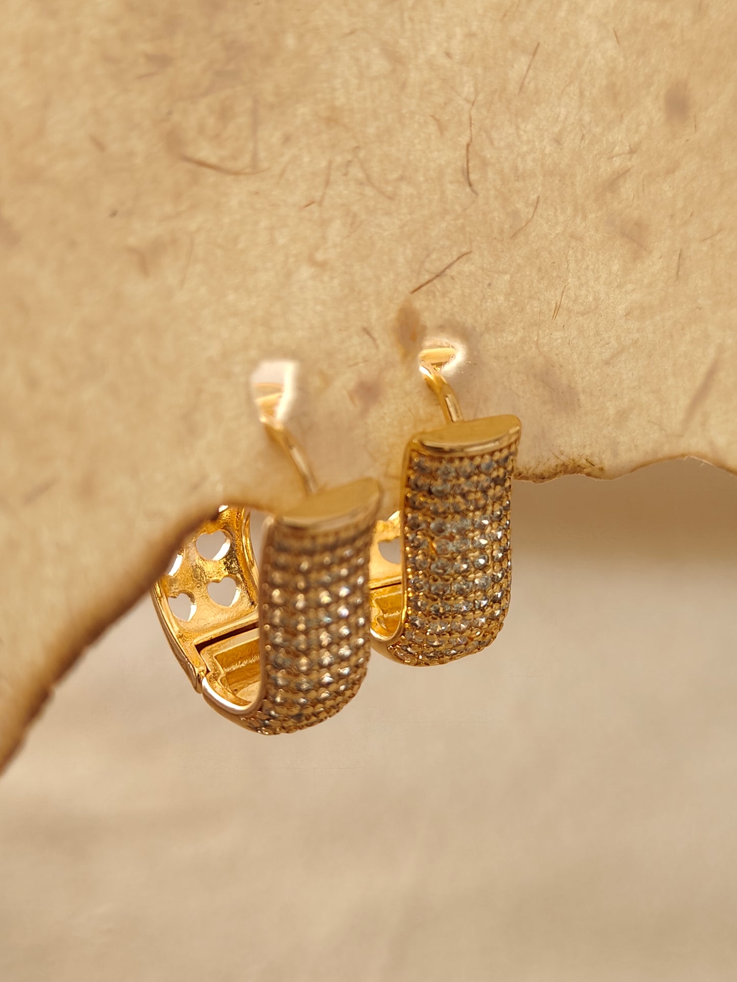 Lustrous Crystal Band